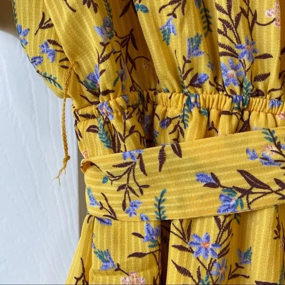 Hayden Mini Floral Surplice Dress Size M - Picture 6 of 15